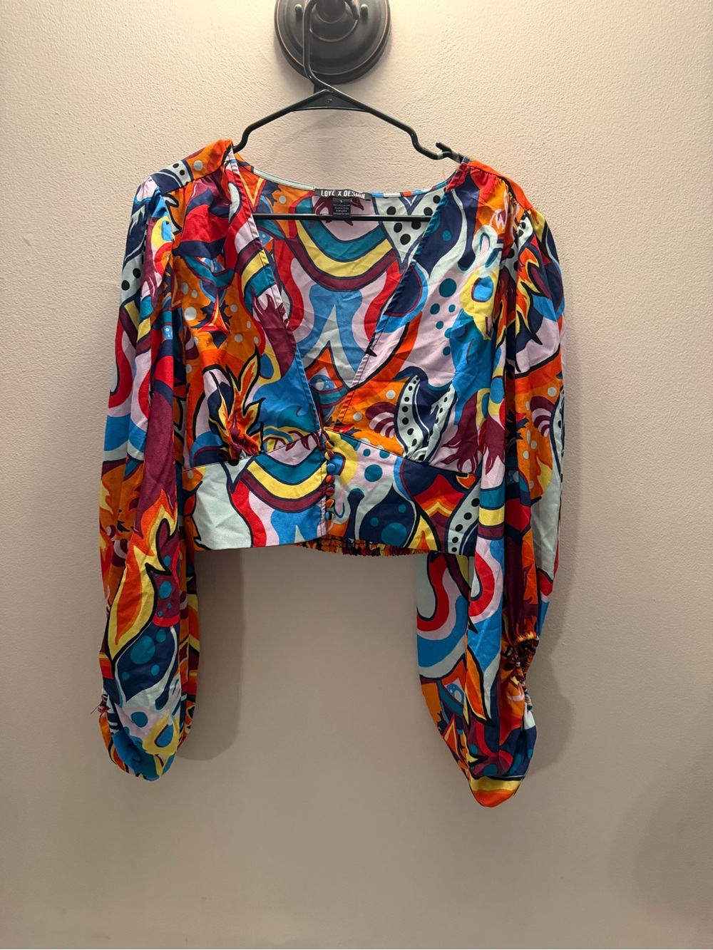 Love X Design Womens Large Abstract Psychedelic Print Crop Top V-Neck Puff Sleev